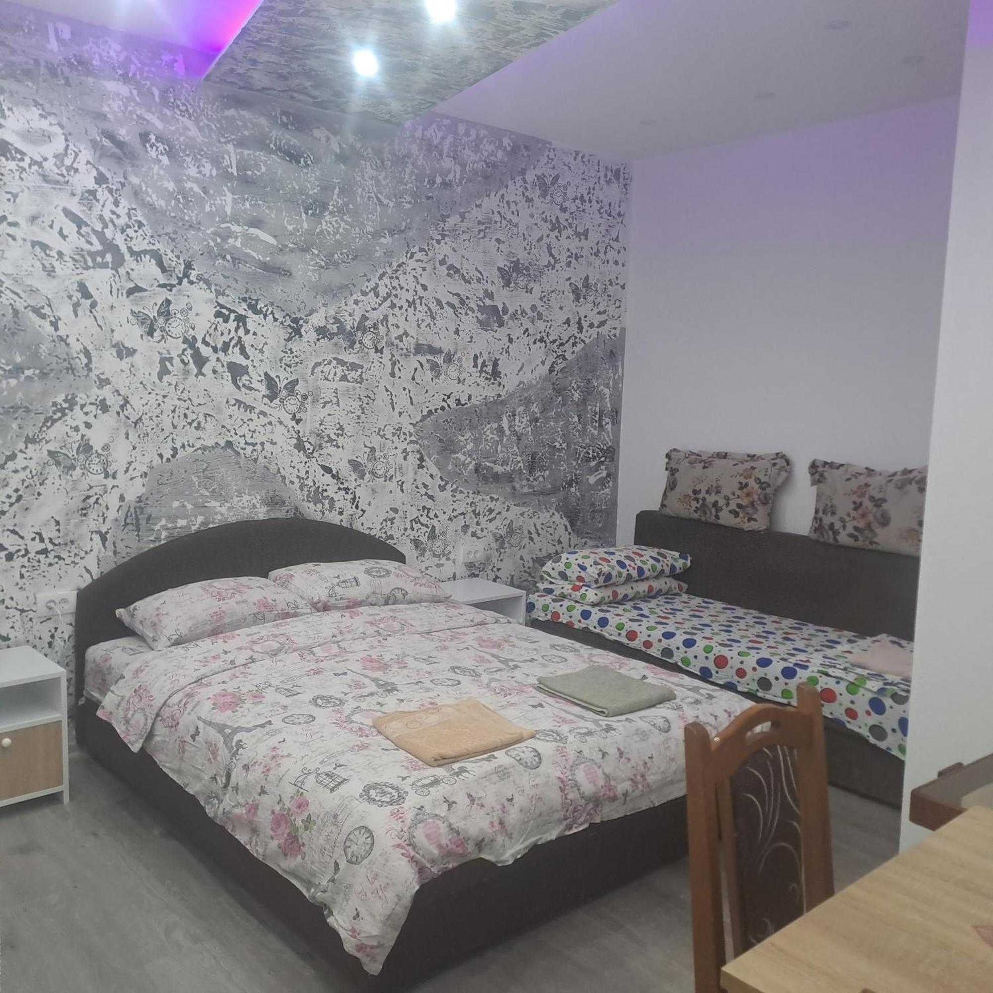Apartmani Kosjerina 特雷比涅 外观 照片